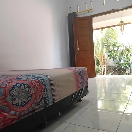 Maeza Homestay Kuta  Exterior photo